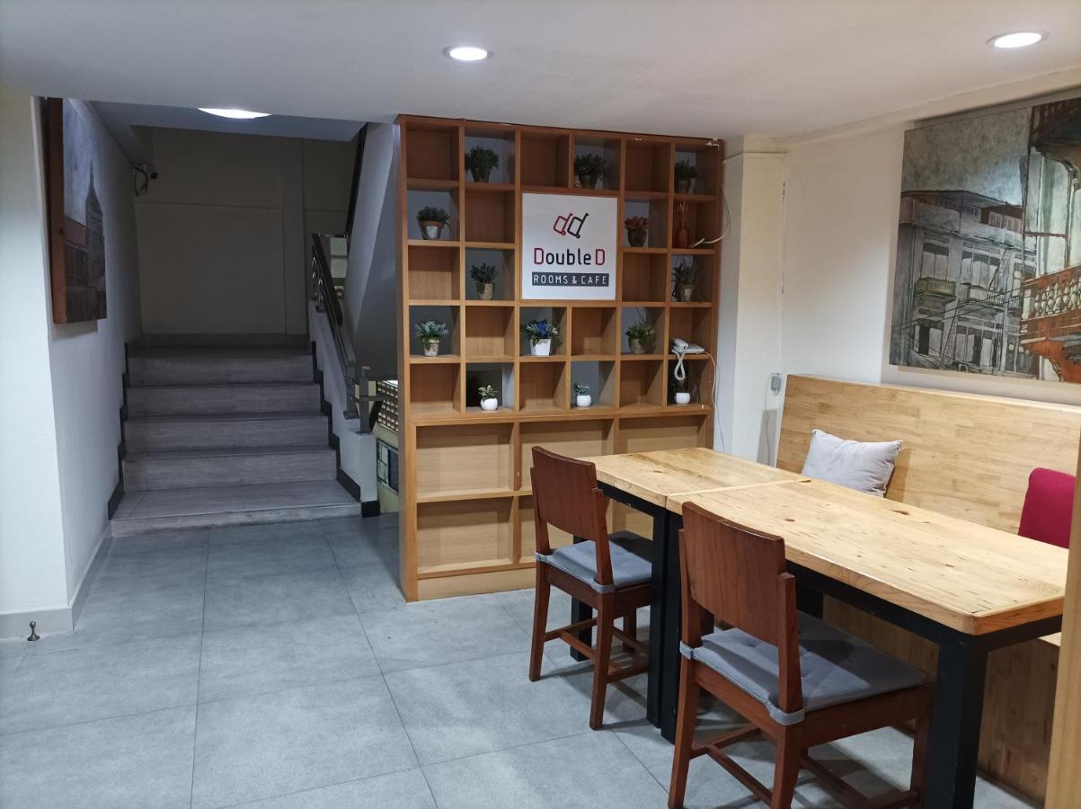 Double D Rooms & Cafe بانكوك المظهر الخارجي الصورة