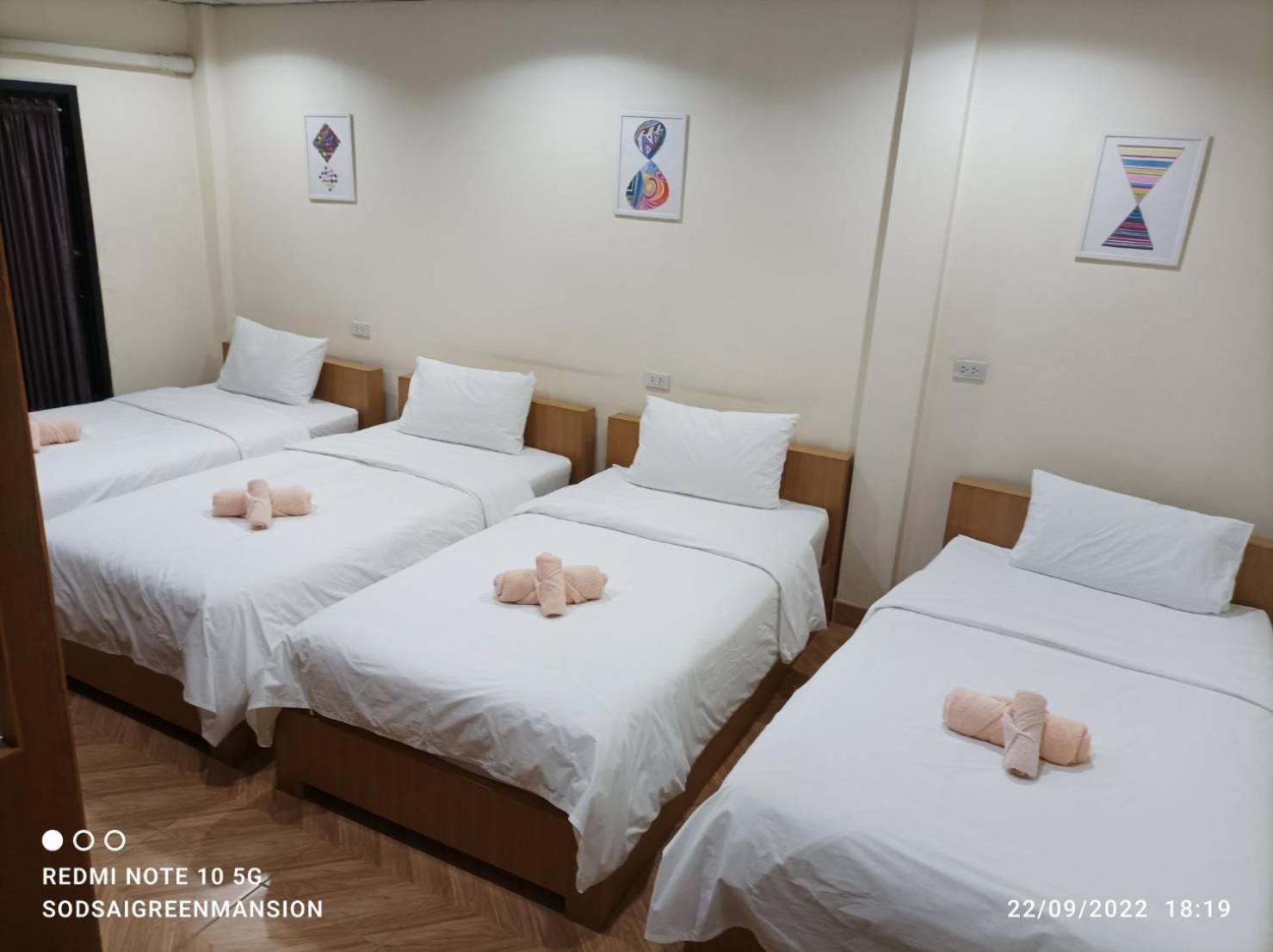 Double D Rooms & Cafe بانكوك المظهر الخارجي الصورة